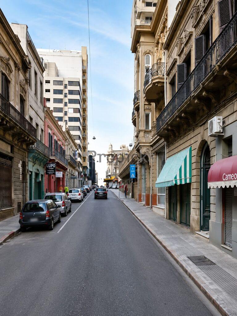 Alquiler de Oficina Ciudad Vieja · Foto 8