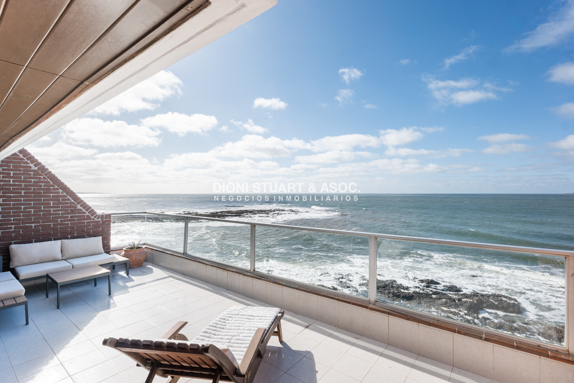 APARTAMENTO PENT HOUSE DUPLEX EN VENTA - EN LA PENÍNSULA - EDIFICIO COSTA AZUL