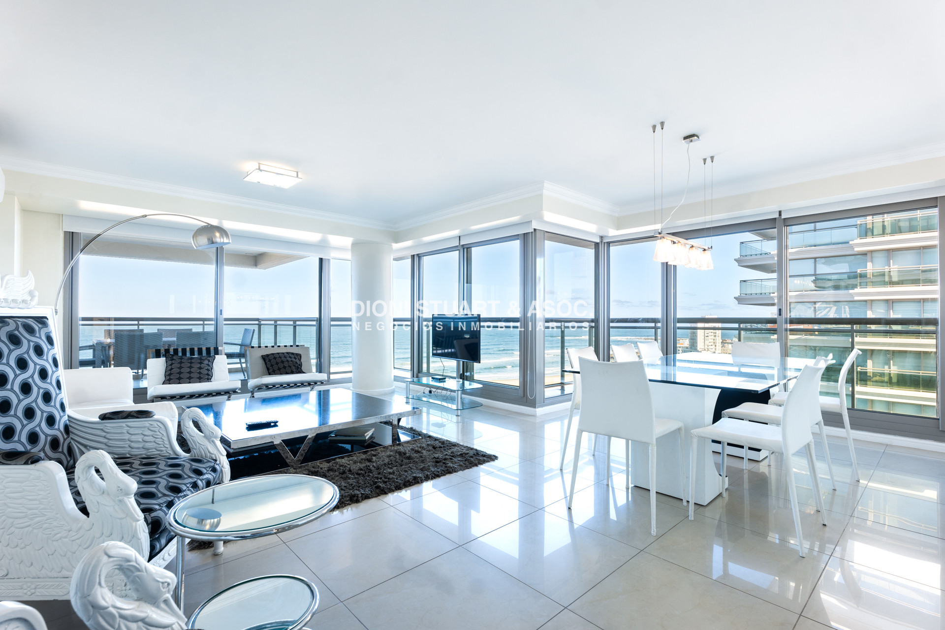 IMPERIALE I EN VENTA - ESQUINERO - 3 DORMITORIOS EN SUITE + DEPENDENCIA