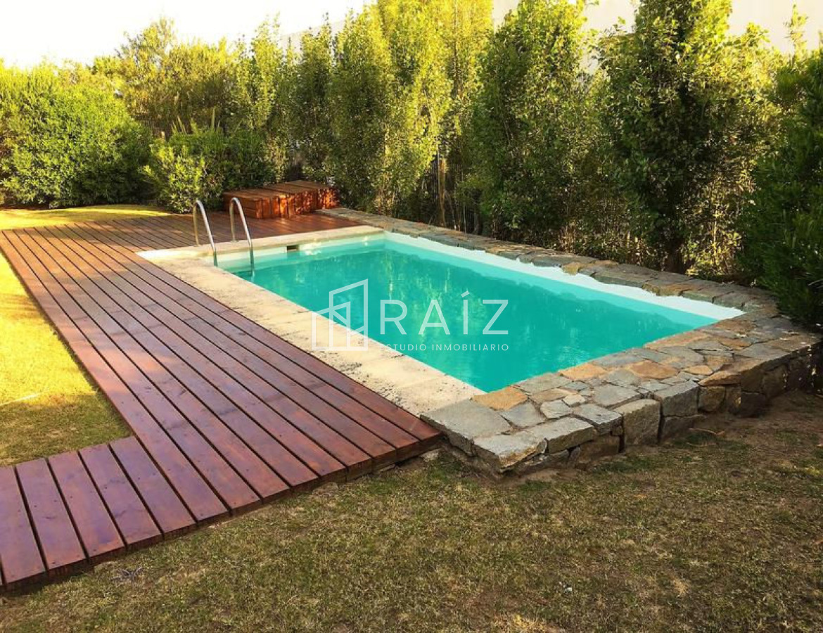 Casa en venta en Punta Piedras