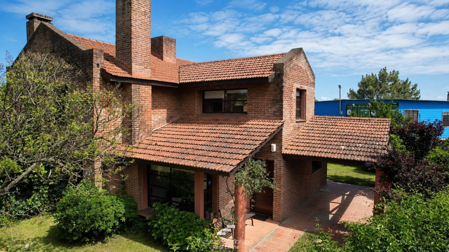 Casa en venta c/ cochera en Médanos de Solymar - foto 3