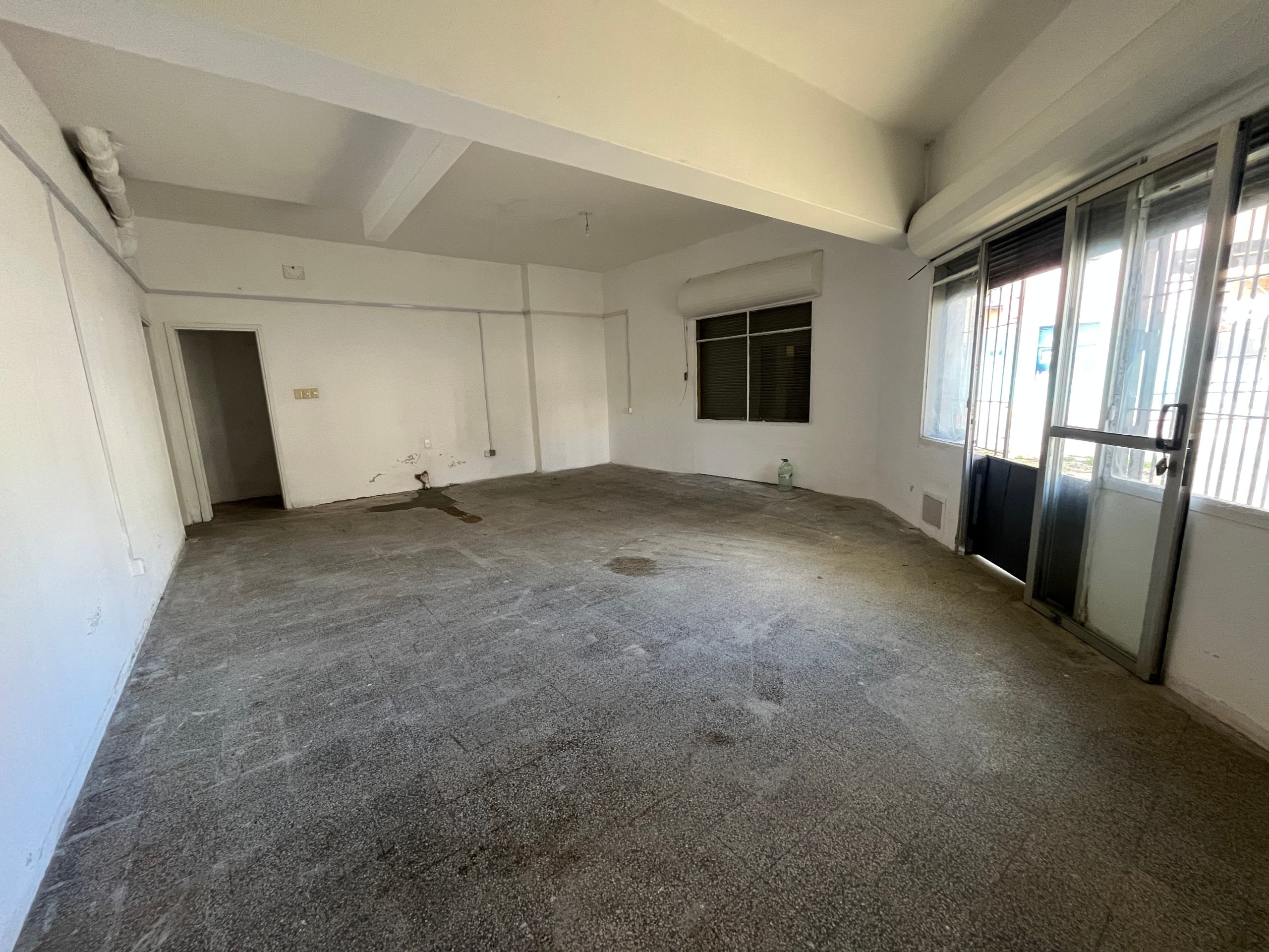 Local Comercial en Alquiler ubicado en La Figurita · Foto 2
