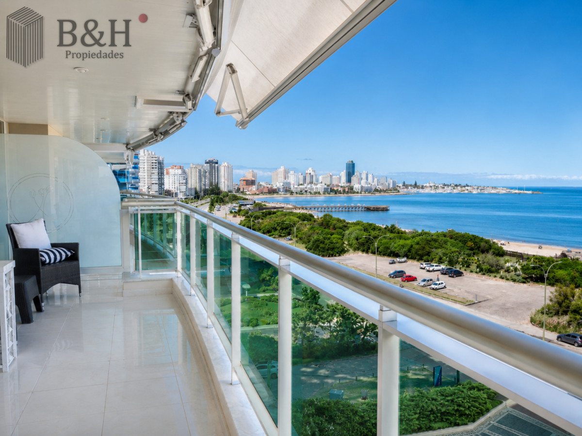 Apartamento de 3 Dormitorios sobre Playa Mansa, en Venta y Alquiler · Foto 7