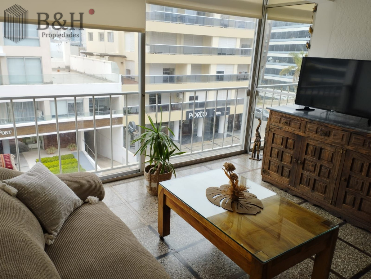 Apartamento en Península Alquiler Anual 2 dormitorios