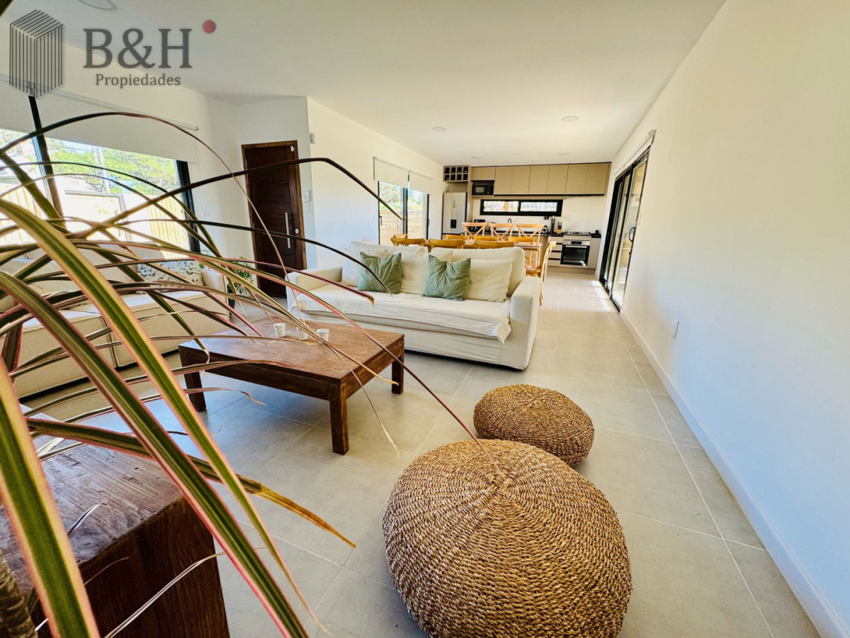 Casa Balneario en alquiler anual