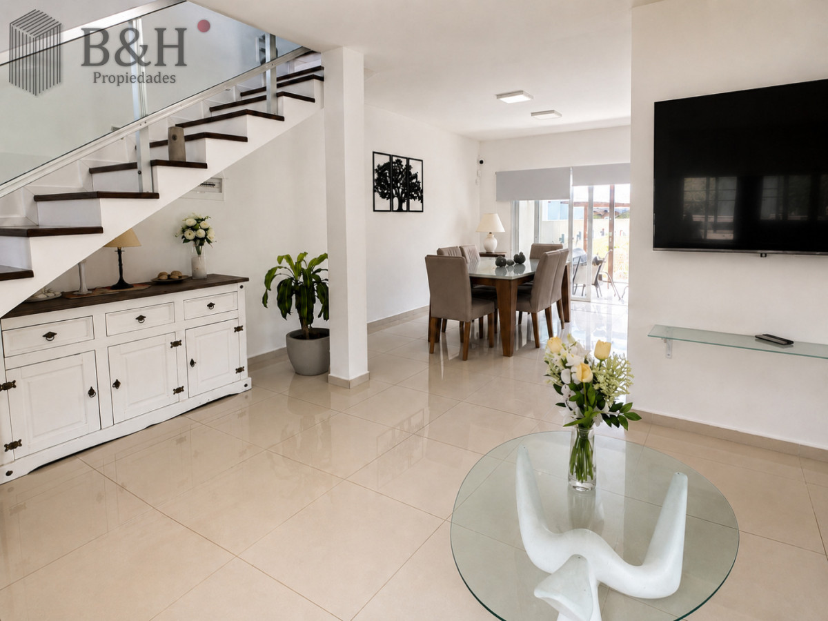 Casa 4 dormitorios alquiler anual Pinares · Foto 4