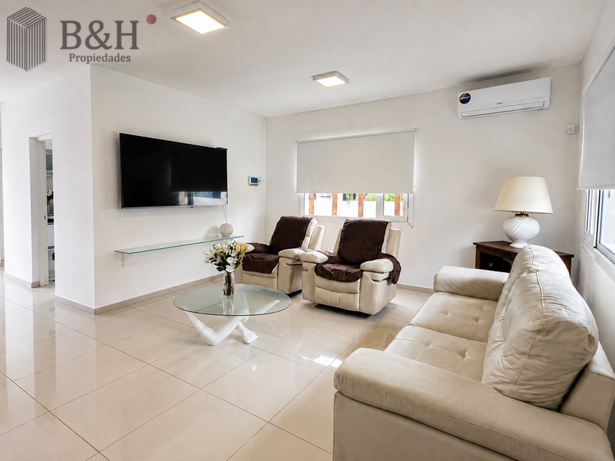 Casa 4 dormitorios alquiler anual Pinares · Foto 2