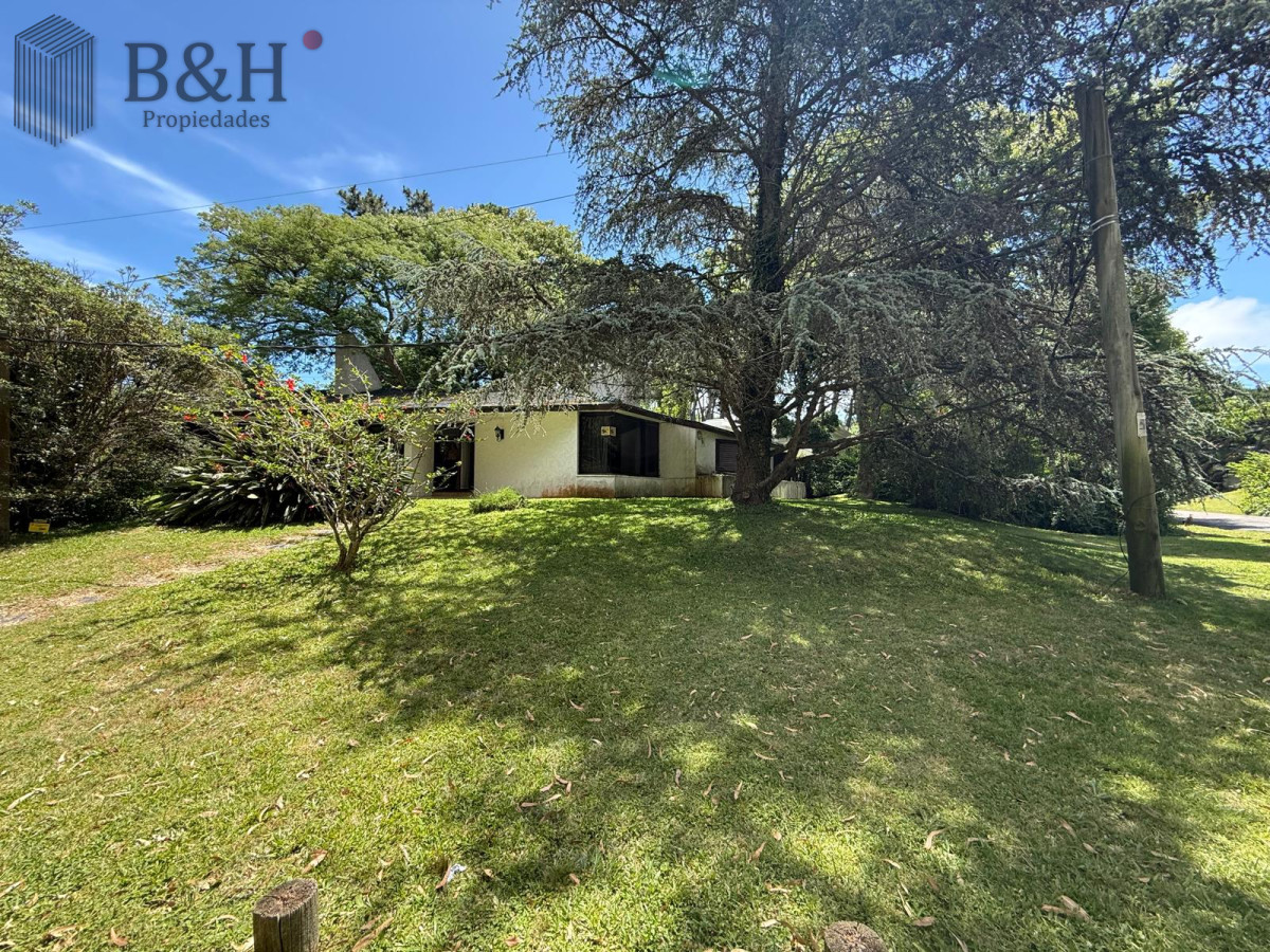 VENTA CASA LUGANO PUNTA DEL ESTE