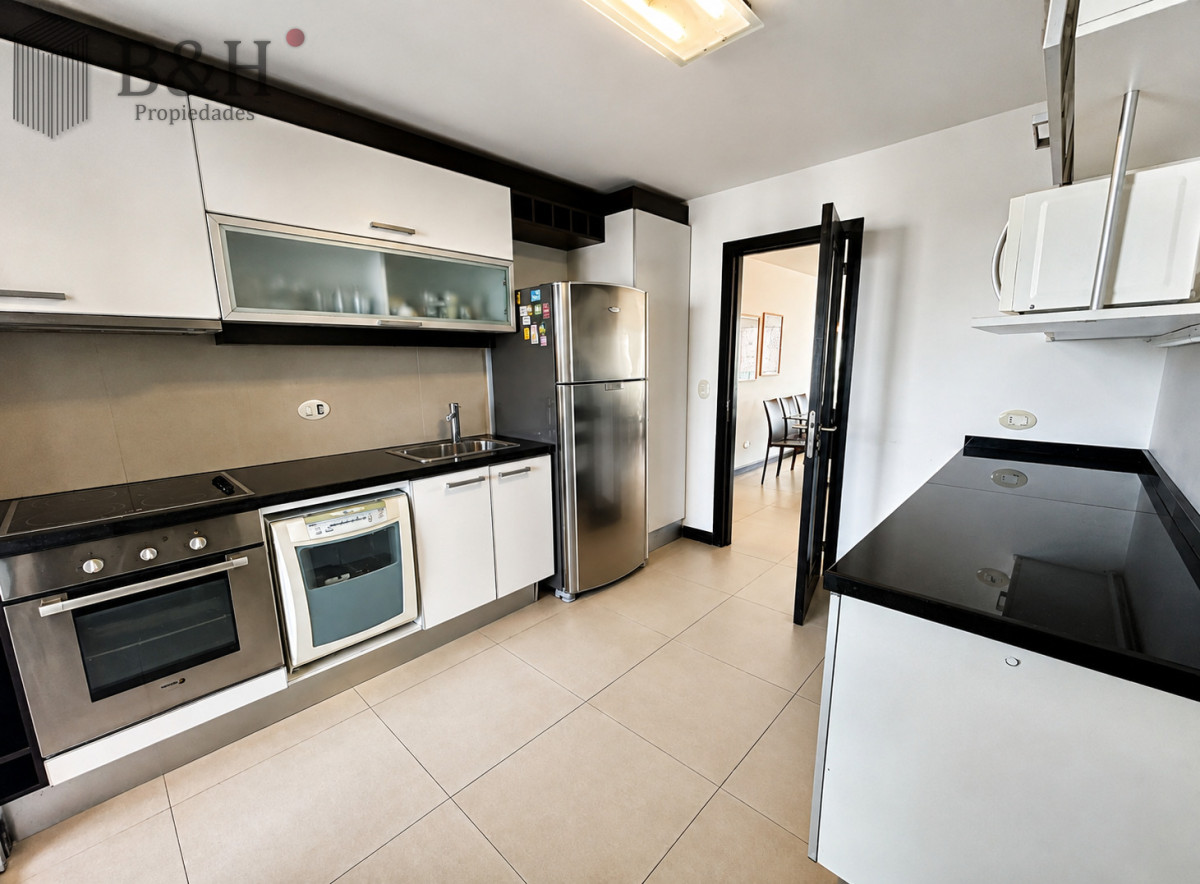 Venta Alquiler Apartamento 3 Dormitorios Playa Mansa Punta del Este · Foto 10