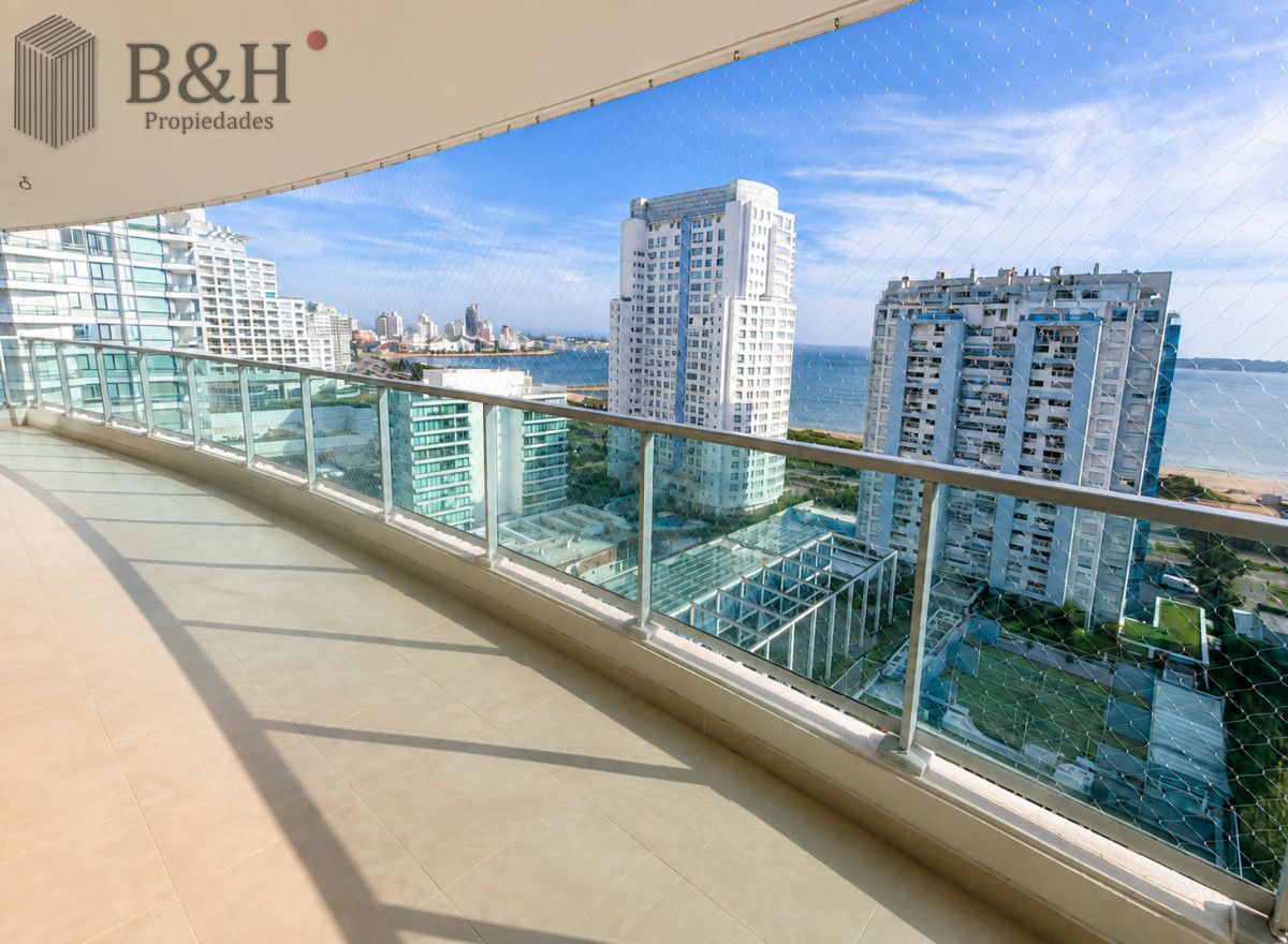 Venta Alquiler Apartamento 3 Dormitorios Playa Mansa Punta del Este