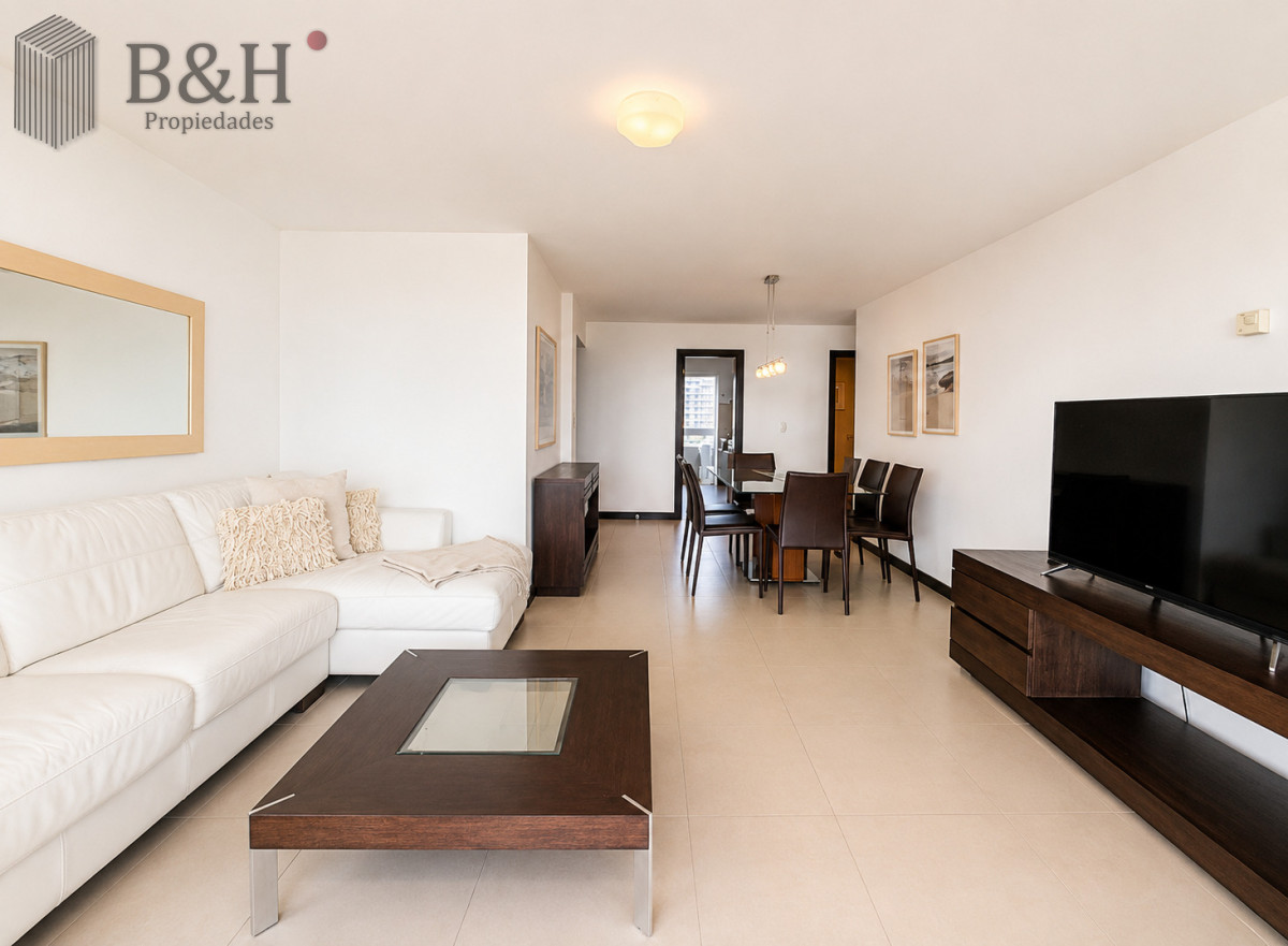 Venta Alquiler Apartamento 3 Dormitorios Playa Mansa Punta del Este · Foto 3