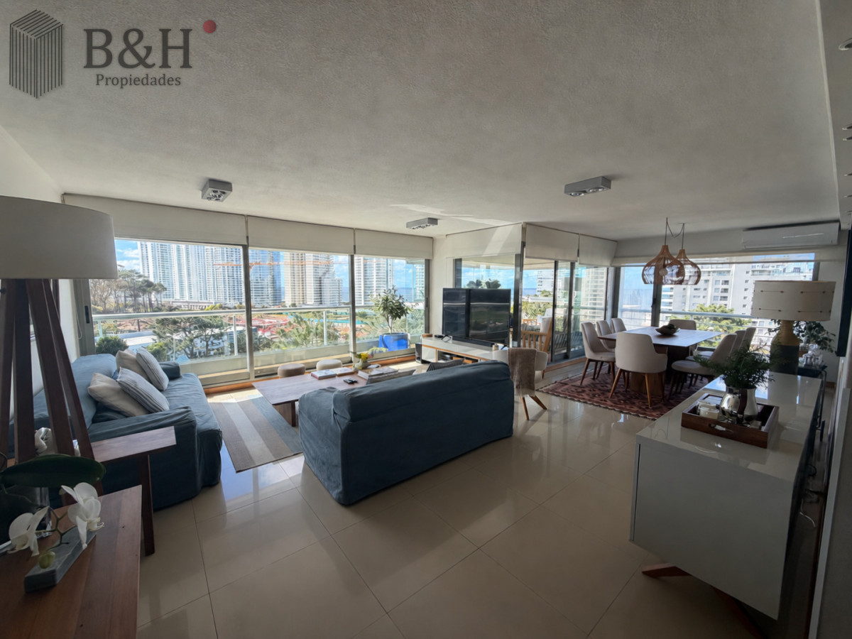 Apartamento 3 Dormitorios Avenida Roosevelt Punta del Este Cochera · Foto 5