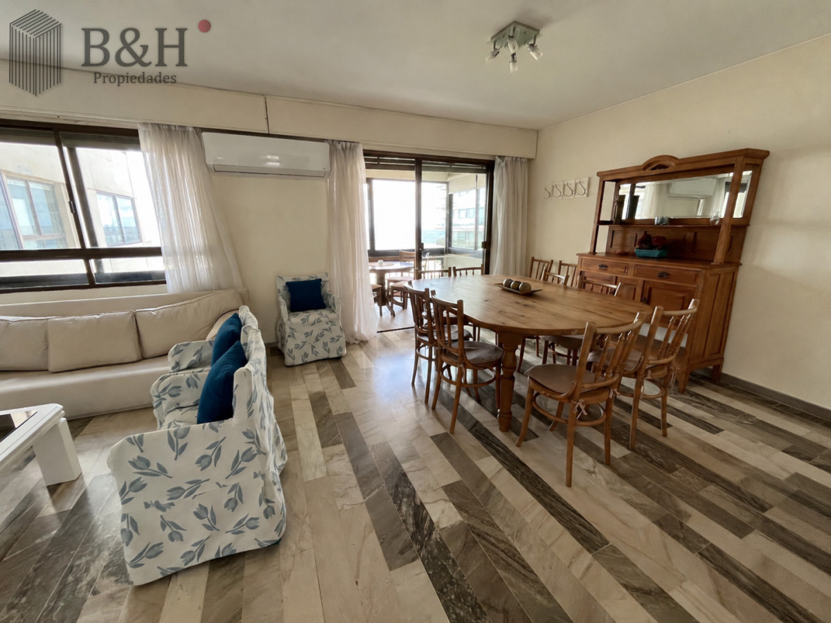 Apartamento 3 dormitorios Vista al Mar Punta del Este · Foto 3