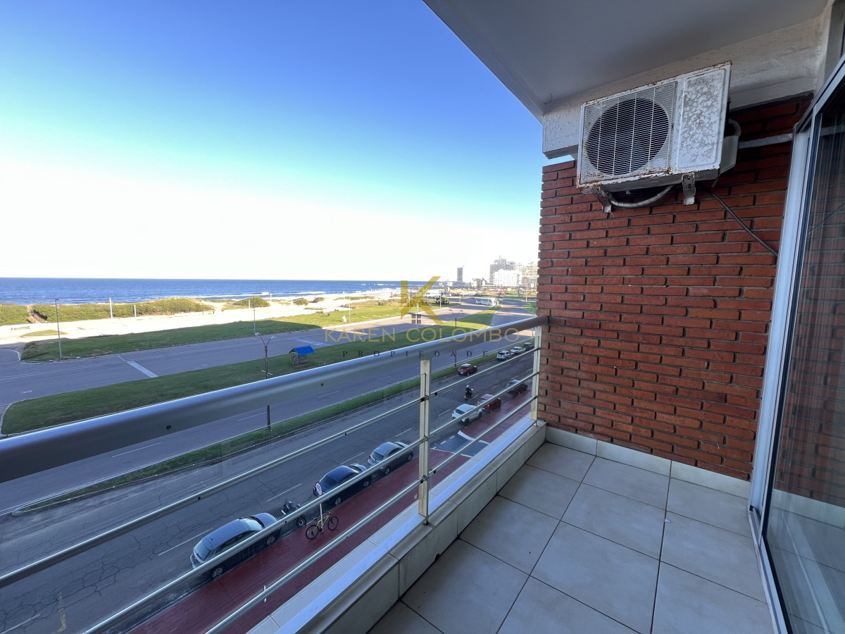 Apartamento en alquiler en Playa Brava