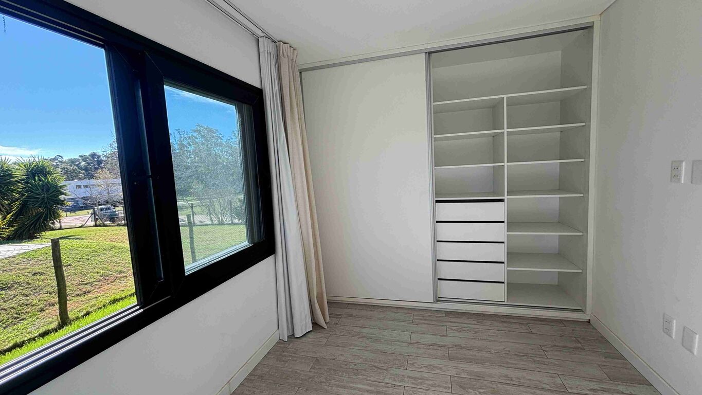 MODERNA EN BARRIO PRIVADO · Photo 8