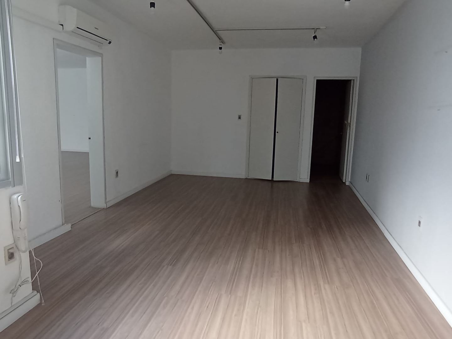 Amplio apartamento para oficinas centro de ciudad vieja