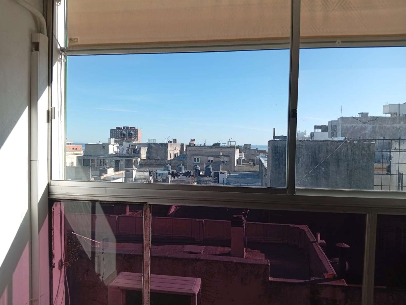 Amplio apartamento cuarto piso en el centro de ciudad vieja