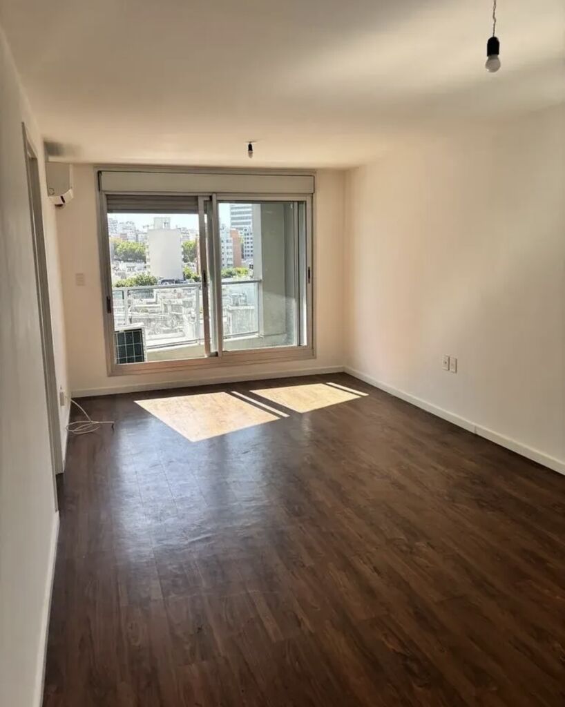 APARTAMENTO EN ALQUILER ZONA CORDÓN 2 DORMITORIOS CON GARAGE INCLUIDO !!