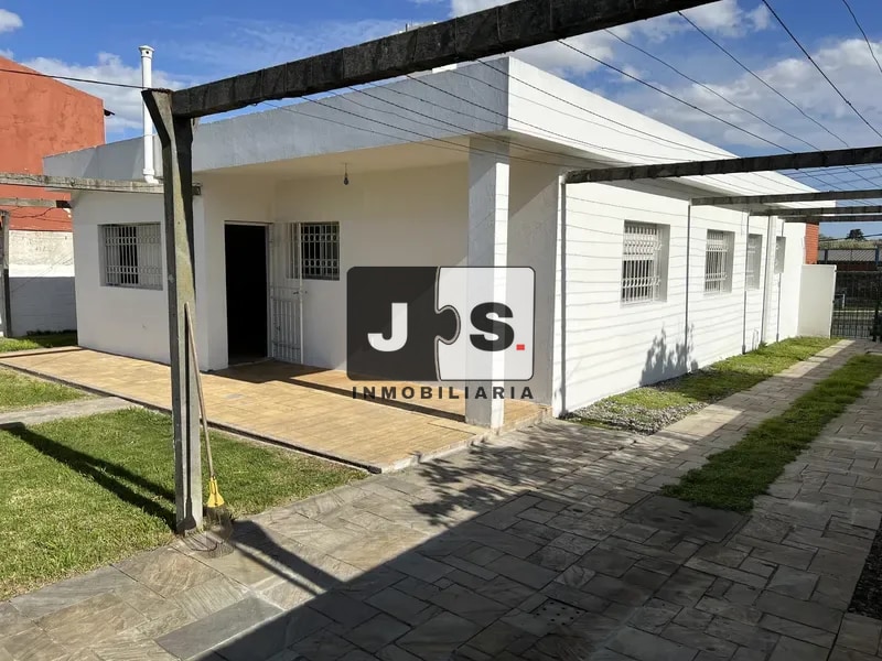 Alquiler casa 4 dormitorios en Sayago con cochera · Foto 12