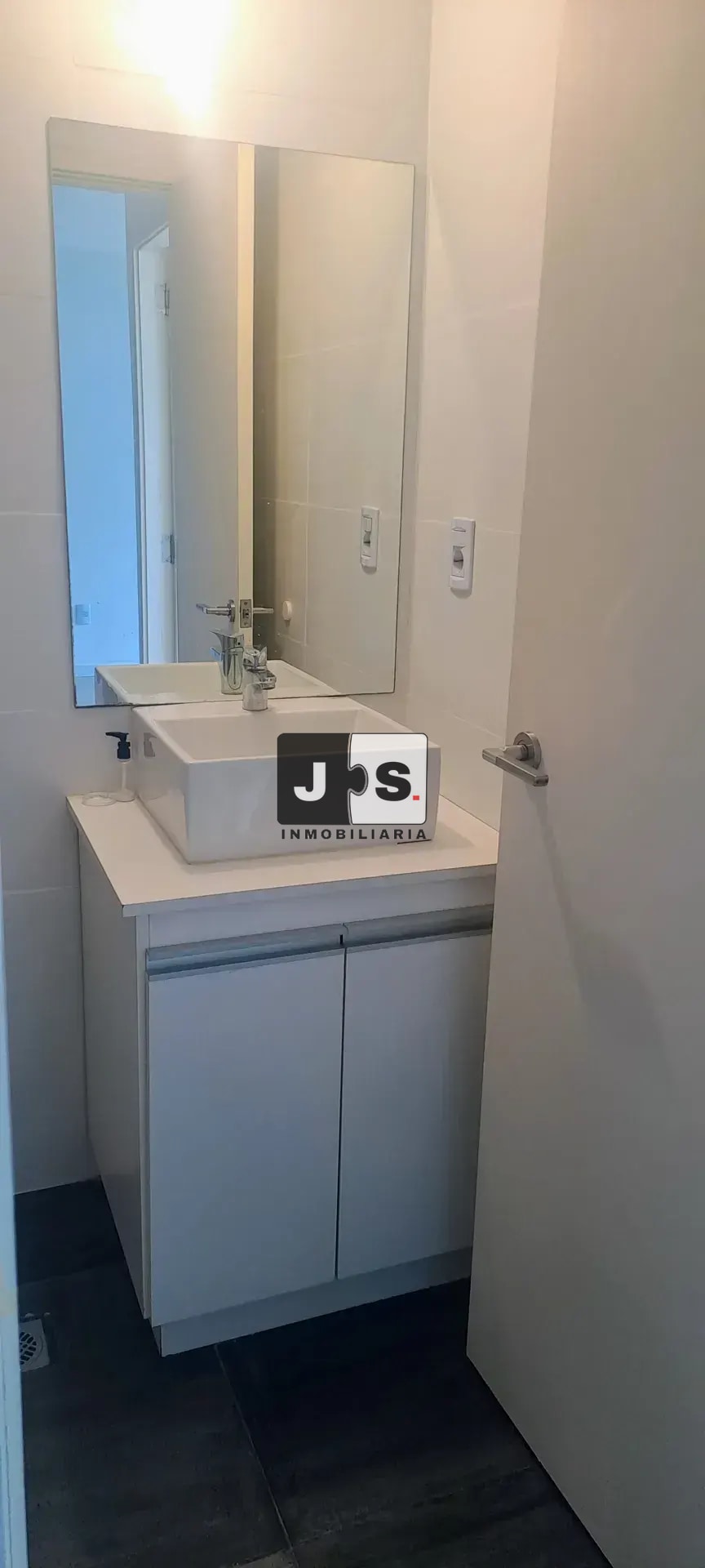 Alquilo apartamento 1 dormitorio c/balcon Zona Centro · Foto 12