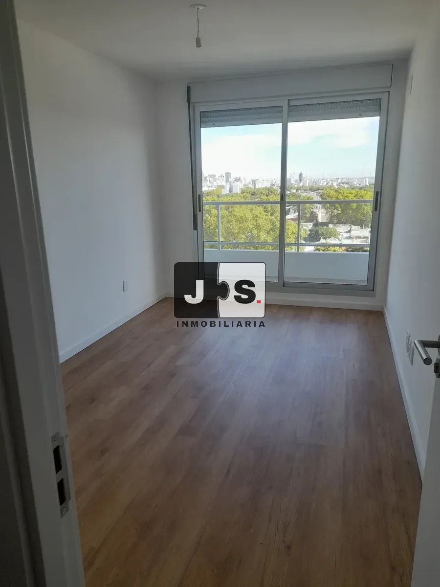 Alquiler de apartamento de 2 dormitorios en Tres Cruces c/cochera · Foto 9