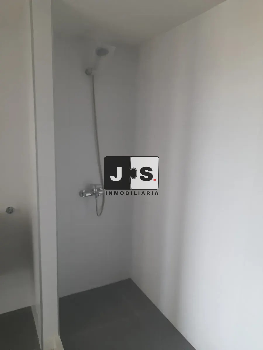 Alquiler de apartamento de 2 dormitorios en Tres Cruces c/cochera · Foto 12