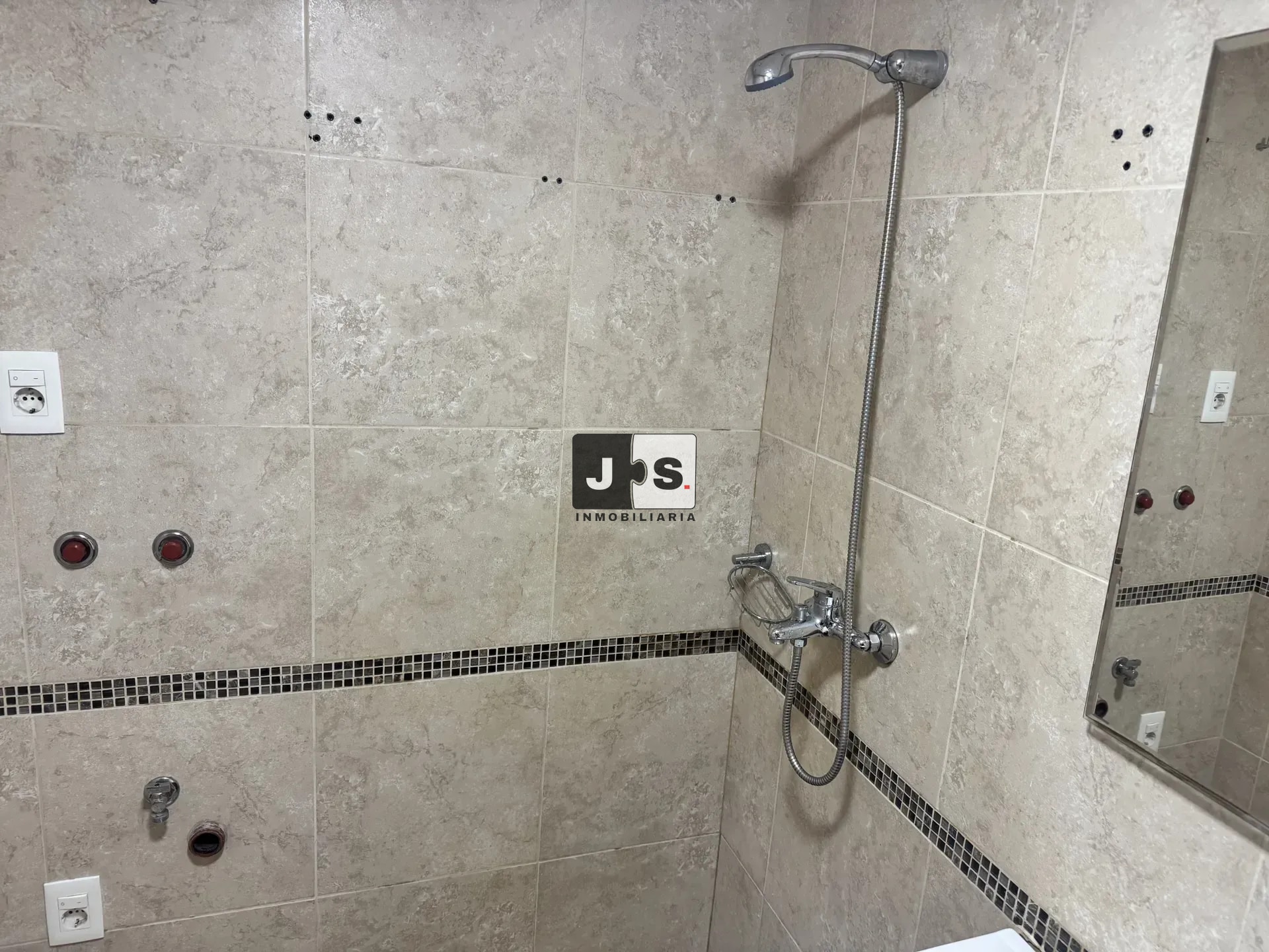 Alquilo Apartamento 1 domitorio Tres Cruces con cochera · Foto 9