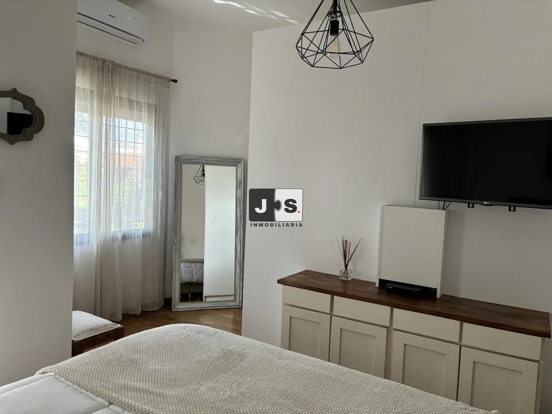 Alquilo apartamento 1 dormitorio c/garage Barrio Malvin · Foto 10