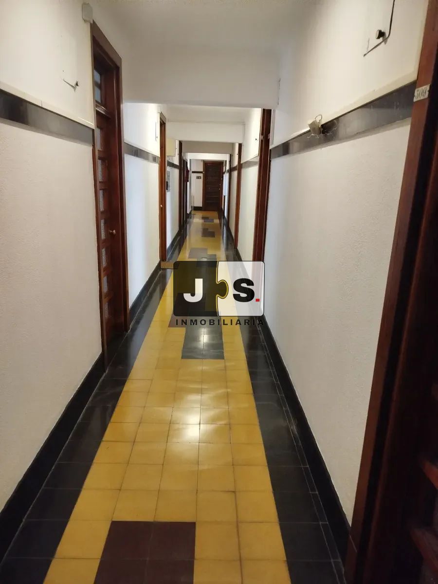 Alquilo Oficina en Ciudad Vieja · Photo 6