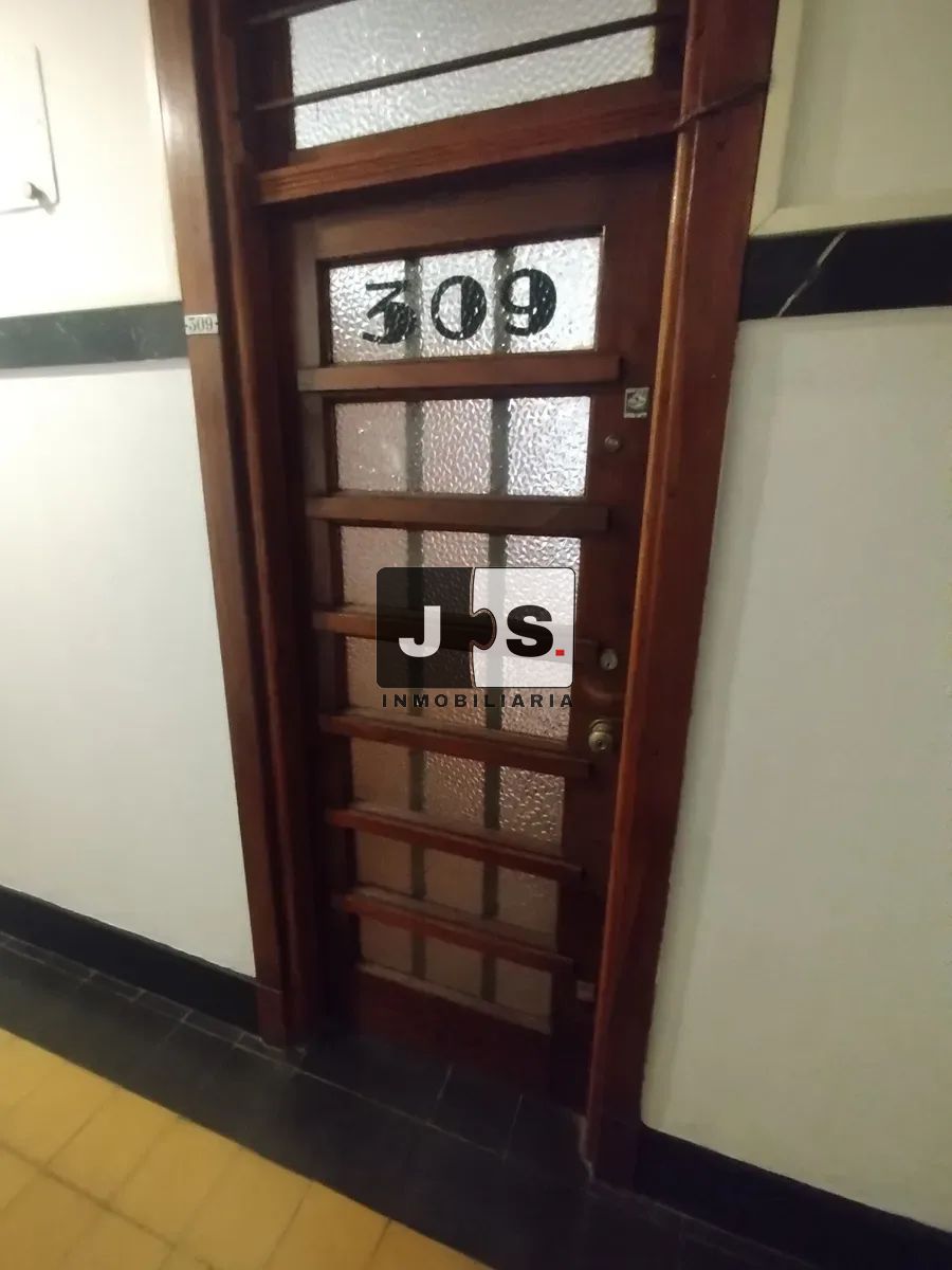Alquilo Oficina en Ciudad Vieja · Photo 7