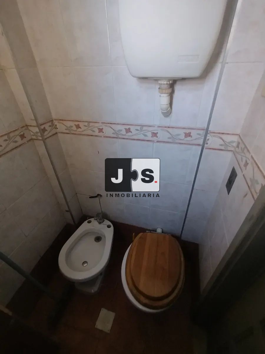 Alquilo Oficina en Ciudad Vieja · Photo 5