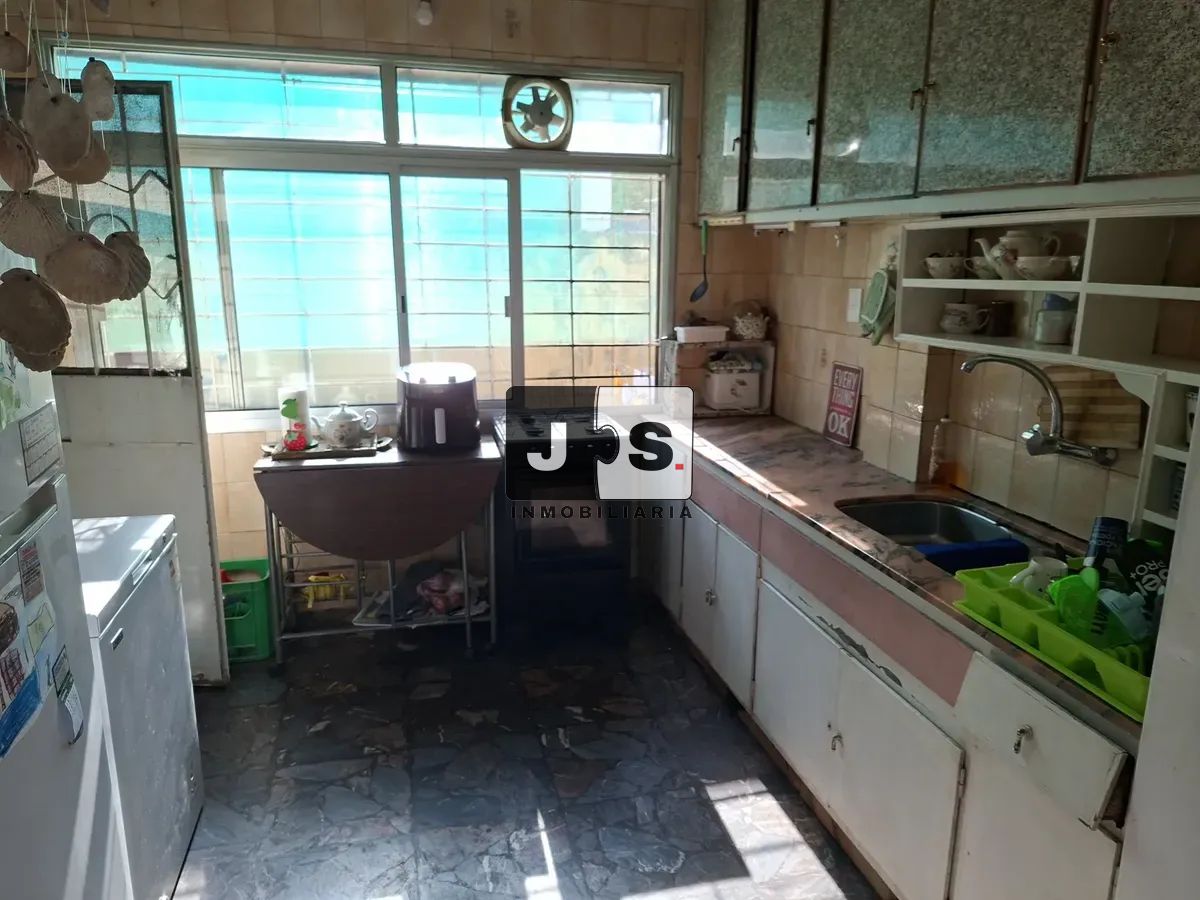 Alquilo Apartamento 4 dormitorios 2 baños La Comercial · Foto 5
