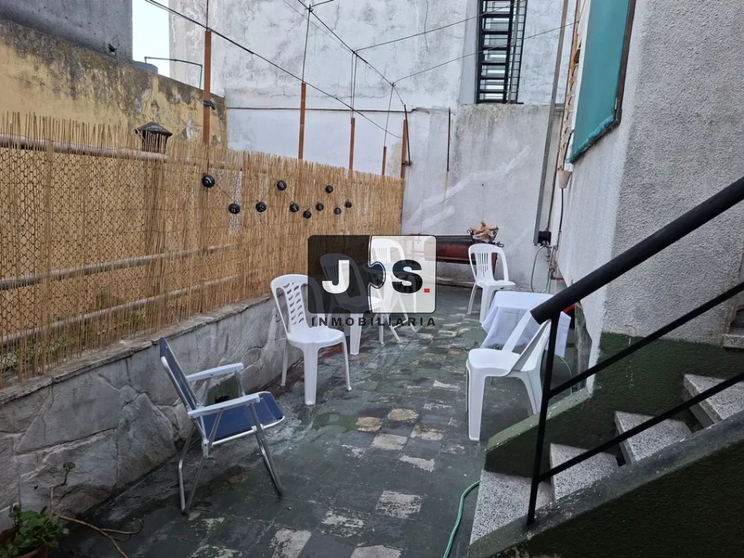 Alquilo Apartamento 4 dormitorios 2 baños La Comercial · Foto 9