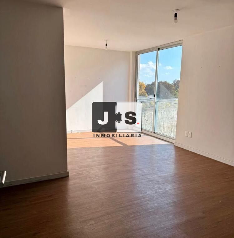 Alquiler Apartamento 2 Dormitorios Tres Cruces con cochera · Foto 1