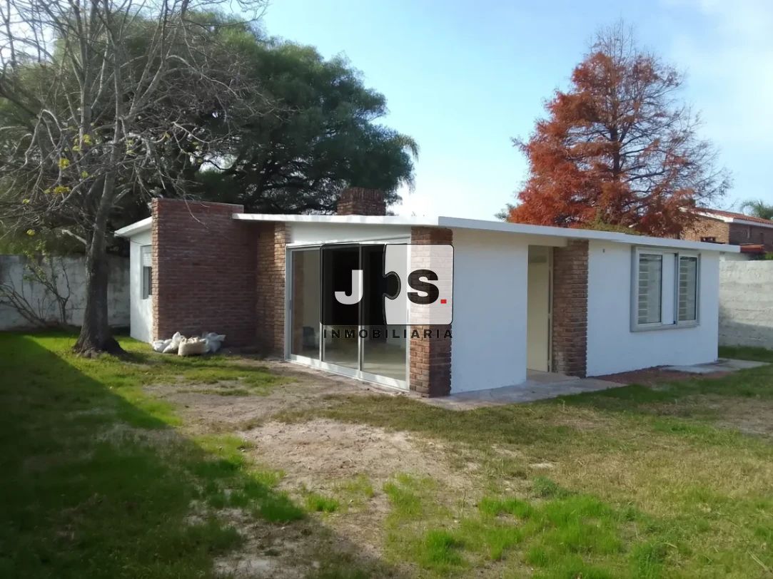 Alquilo Casa a estrenar 2 dormitorios y 2 baños con cochera en Solymar