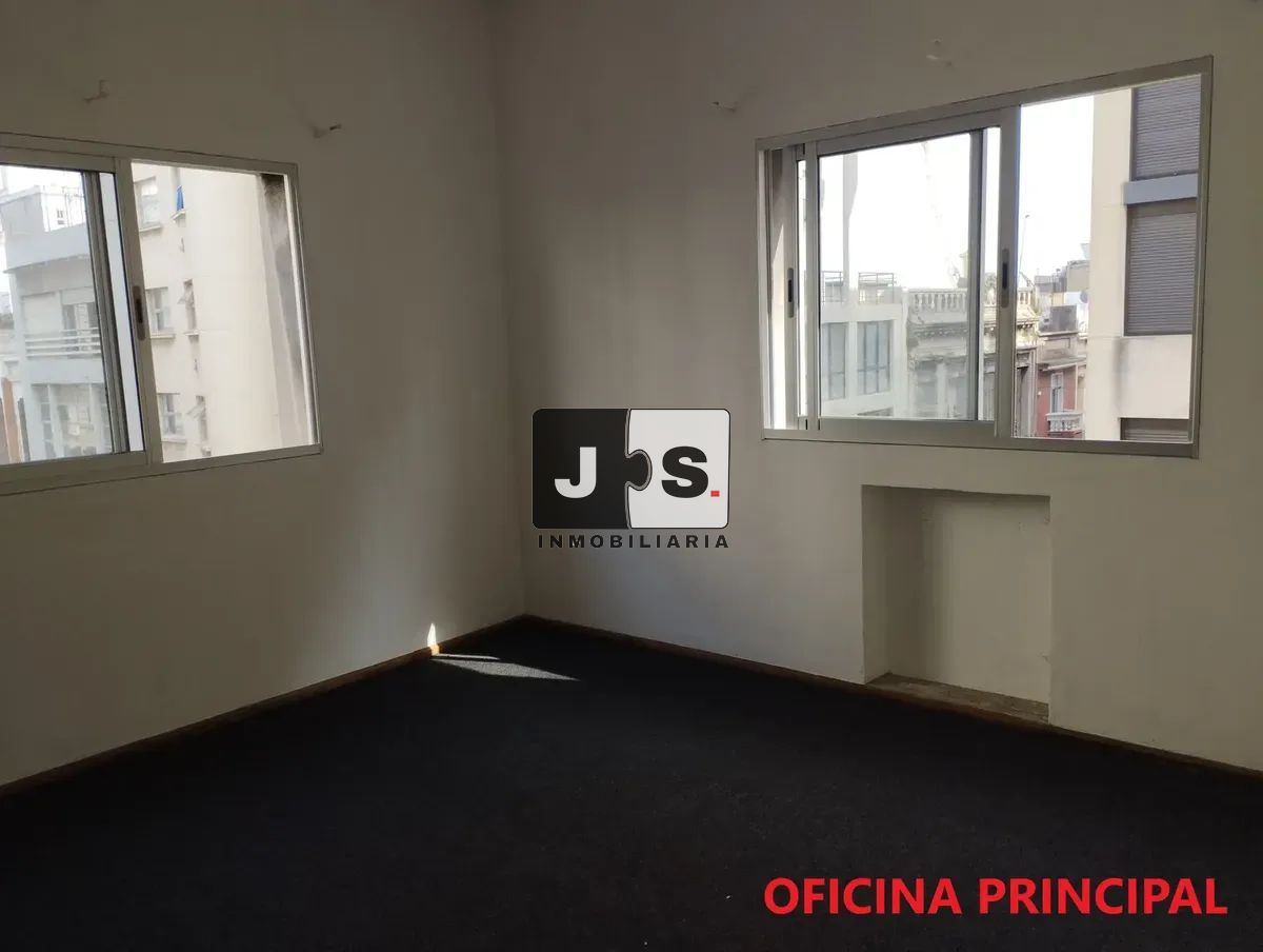 Oficina en alquiler ubicado en Ciudad Vieja · Photo 1