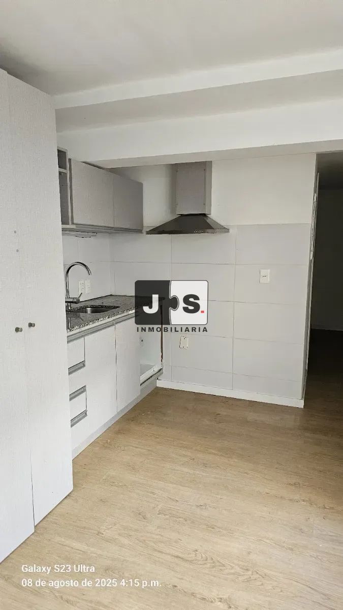 Alquilo Apartamento 2 dormitorios Palermo · Foto 3