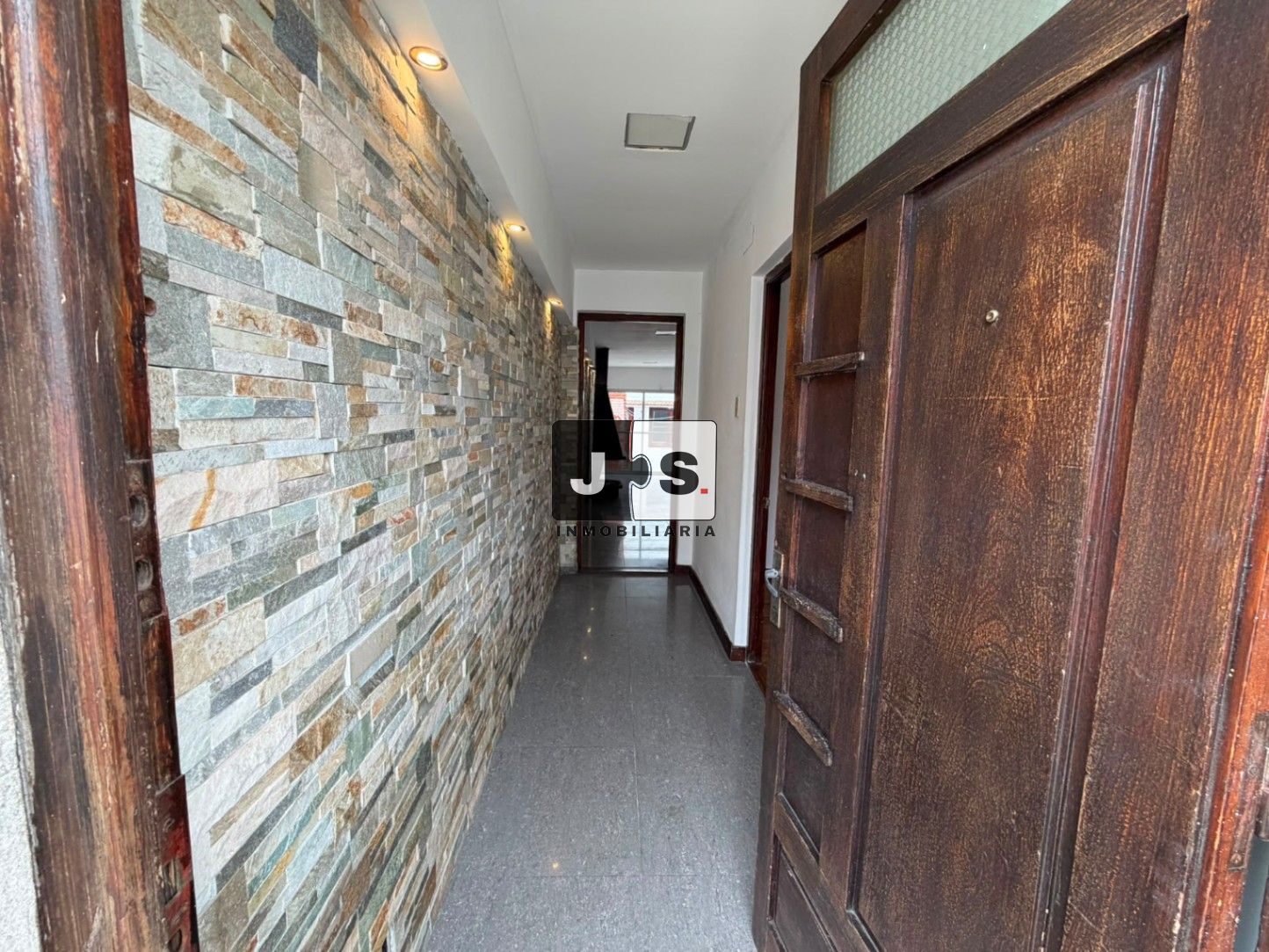 Departamento en alquiler con baja de precio en Mercado Modelo