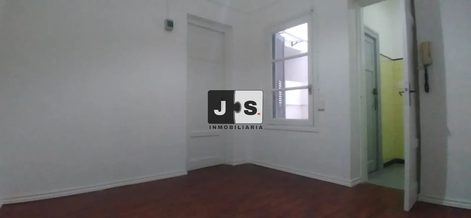 Alquilo apartamento 1 dormitorio con patio Centro · Foto 6