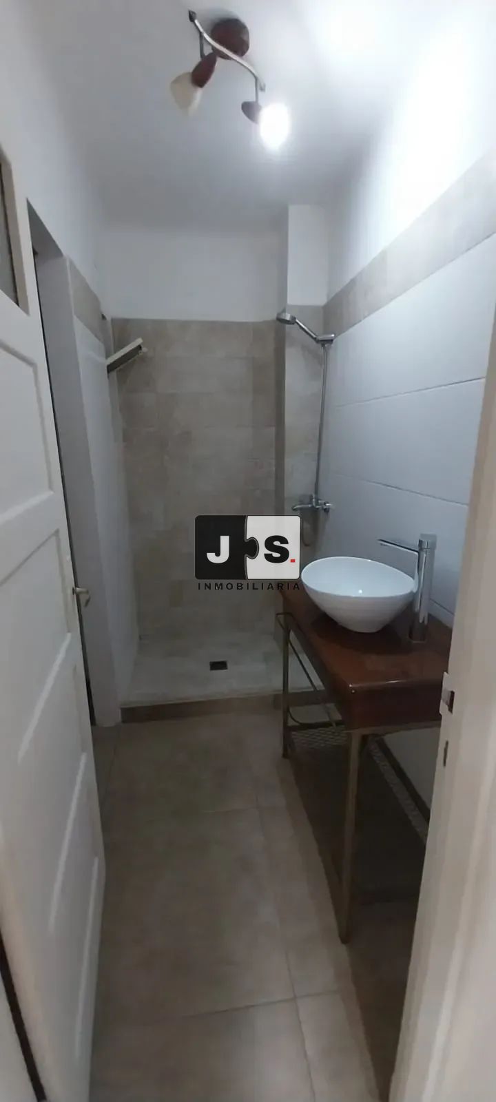 Alquilo Apartamento 2 dormitorios 2 baños Centro · Foto 9