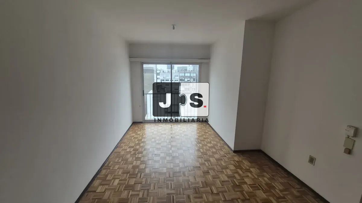 Alquiler de apartamento de 1 dormitorios en el Centro · Foto 4