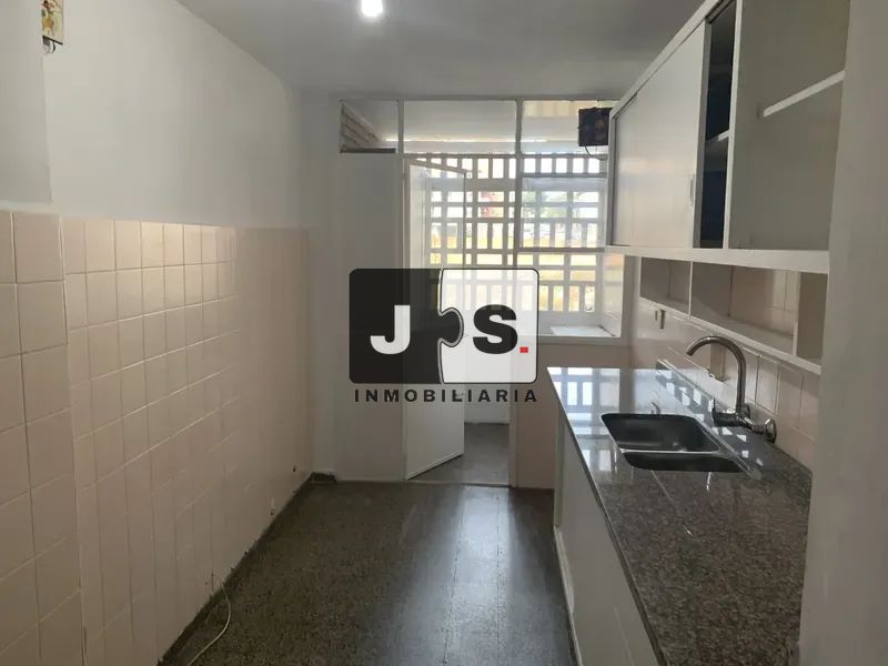 Alquilo apartamento 3 dormitorios en Centro · Foto 3