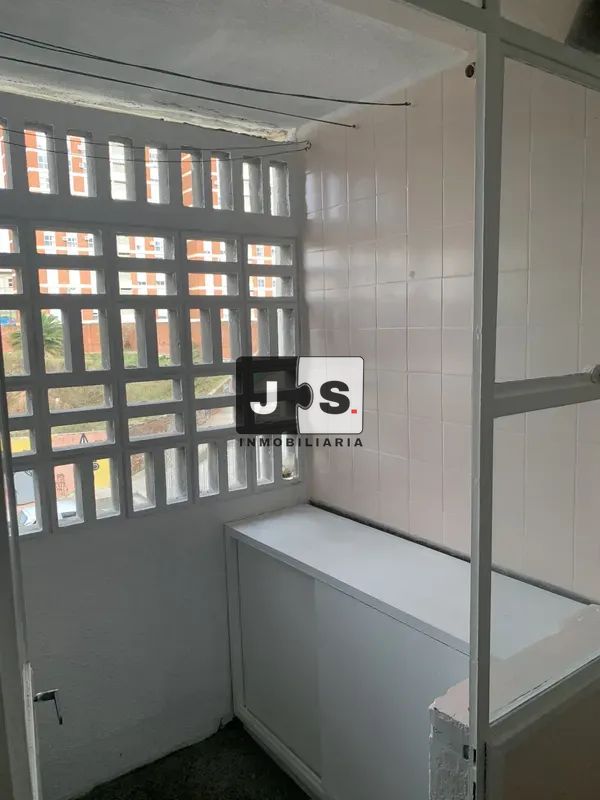 Alquilo apartamento 3 dormitorios en Centro · Foto 4