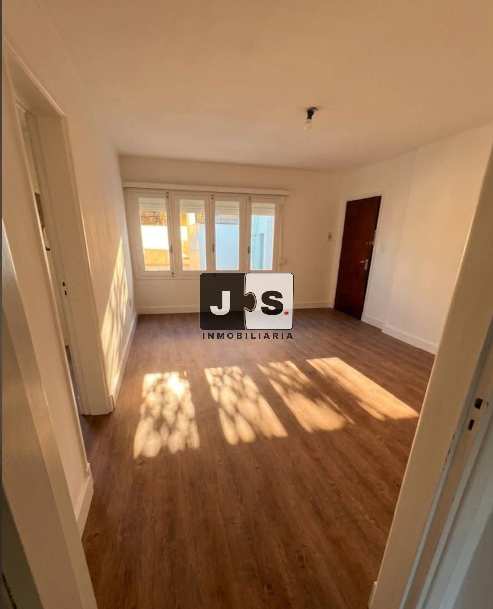 Alquilo Apartamento 1 dormitorio recien reciclado Tres Cruces