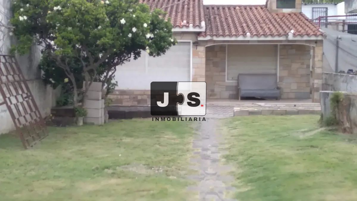 Alquiler de casa de 3 dormitorios en Sayago
