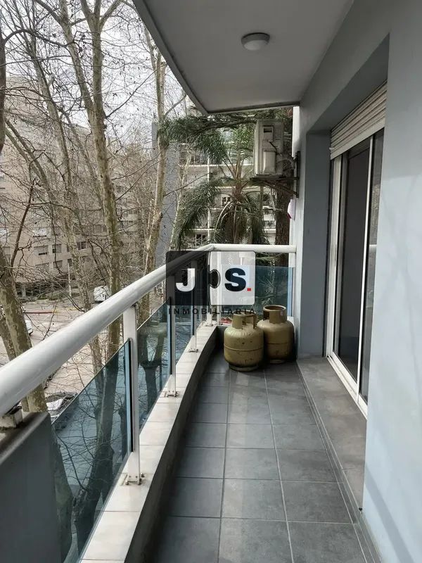Alquilo apartamento 2 dormitorios en  Pocitos con garage · Foto 6