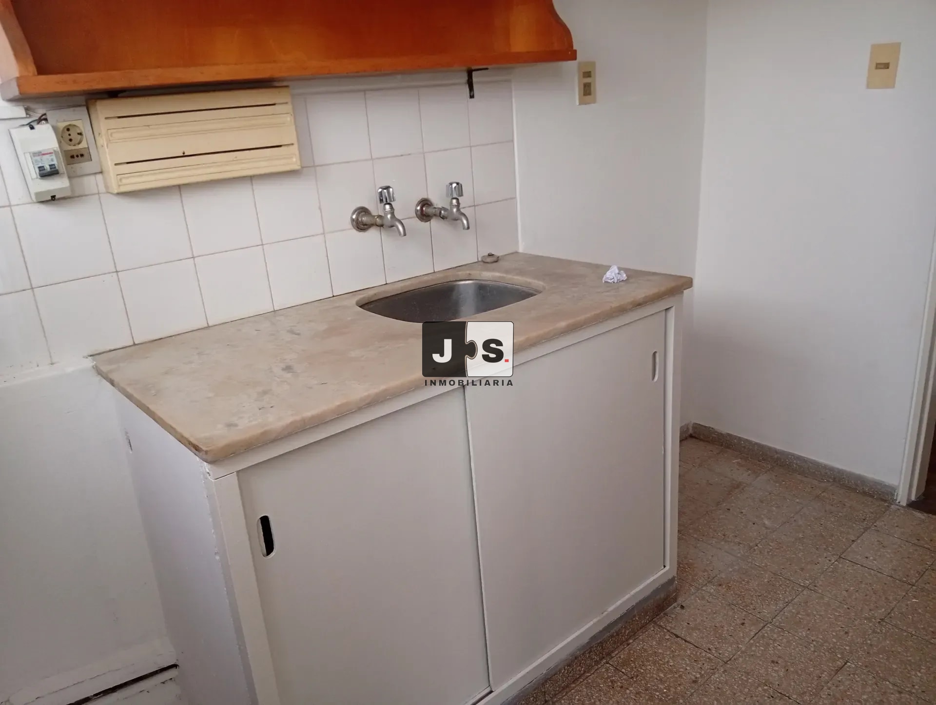 Alquilo apartamento 1 dormitorio c/ balcon Zona Centro · Foto 9