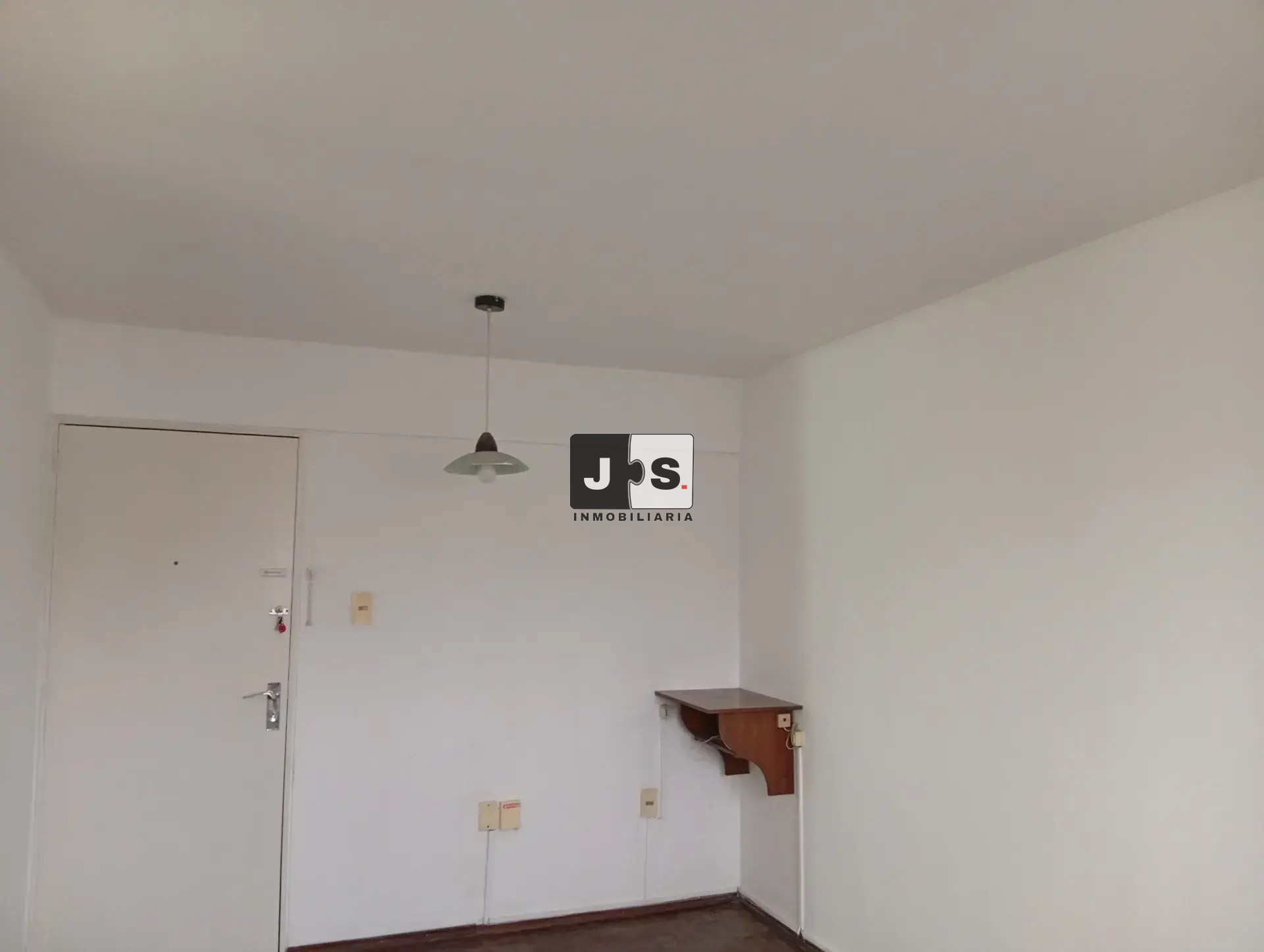 Alquilo apartamento 1 dormitorio c/ balcon Zona Centro · Foto 3