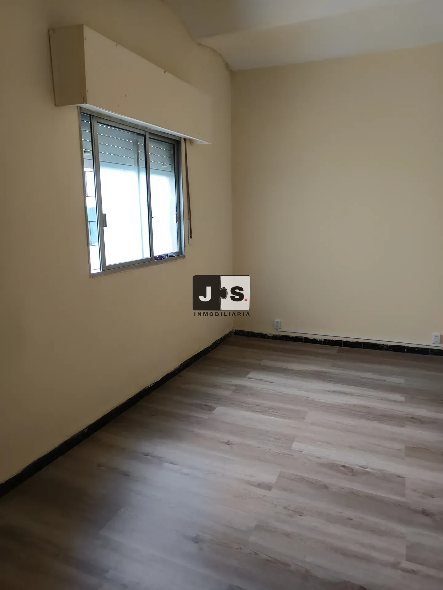 Alquilo apartamento 2 dormitorios Barrio Aguada