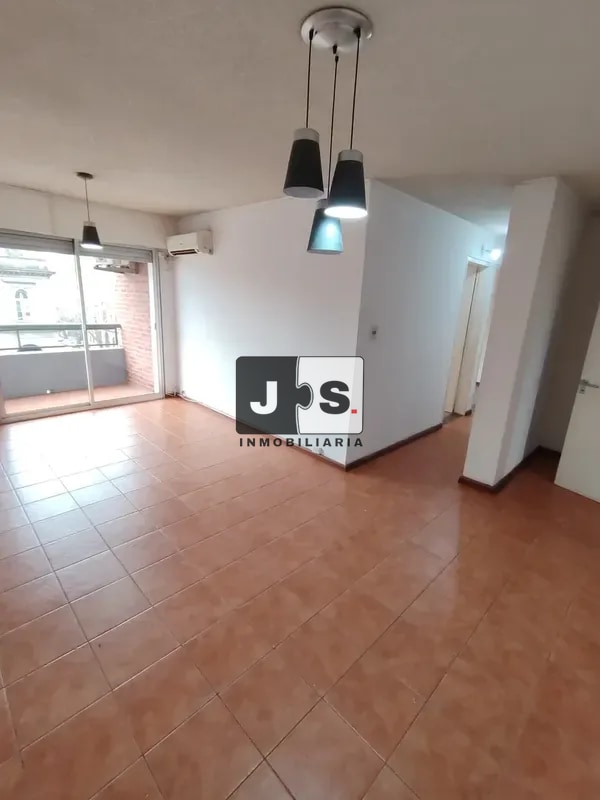 Alquilo Apartamento 2 dormitorios en Centro · Foto 5
